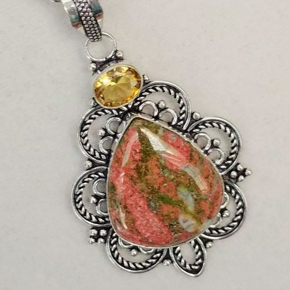 The Girl With Kaleidoscope Eyes Jewelry - Unakite & Citrine Pendent